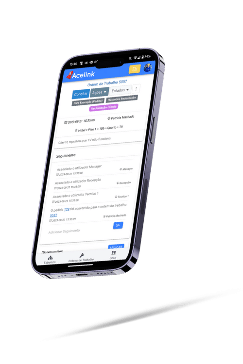 mockup de iphone com o ecrã aberto na oágina de uma Ordem de Trabalho no software acelink